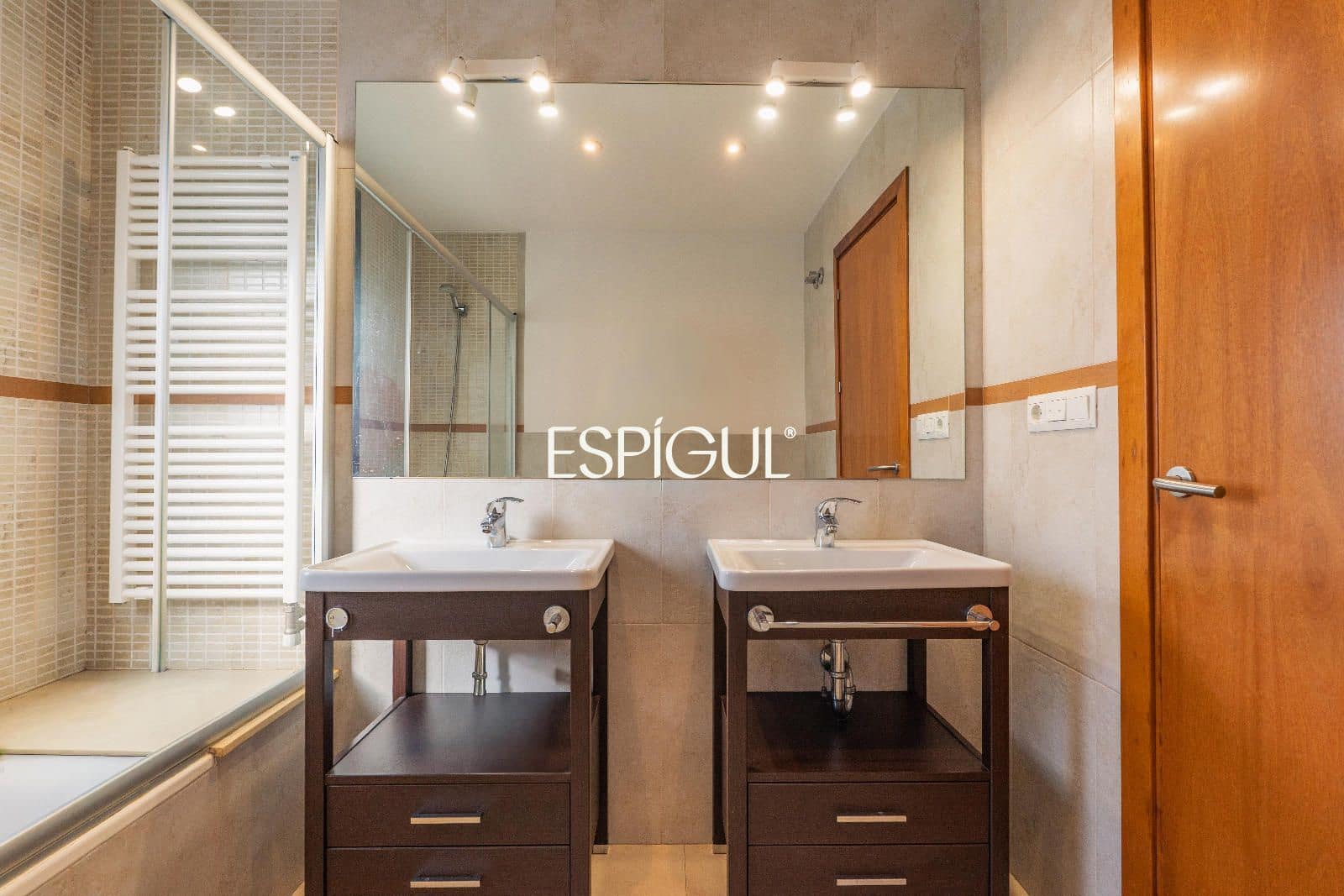4 camera da letto Villa in vendita in Sant Julia de Ramis con garage - 575.000 € (Rif: 10015975)