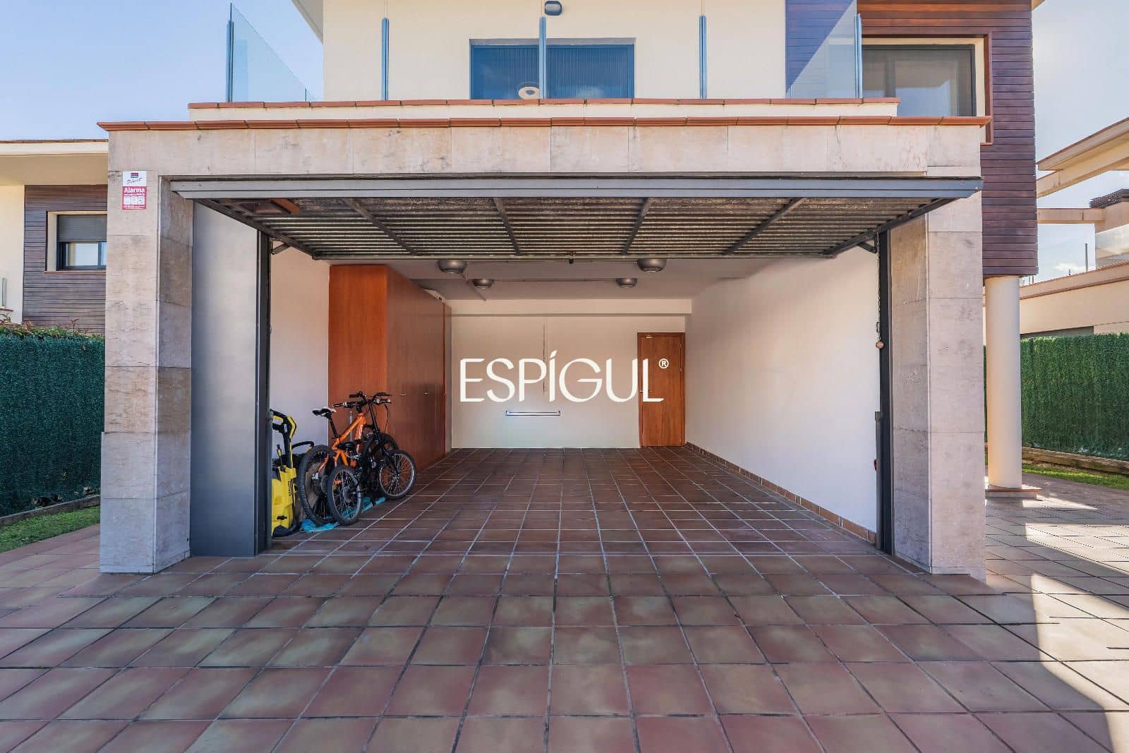 4 camera da letto Villa in vendita in Sant Julia de Ramis con garage - 575.000 € (Rif: 10015975)