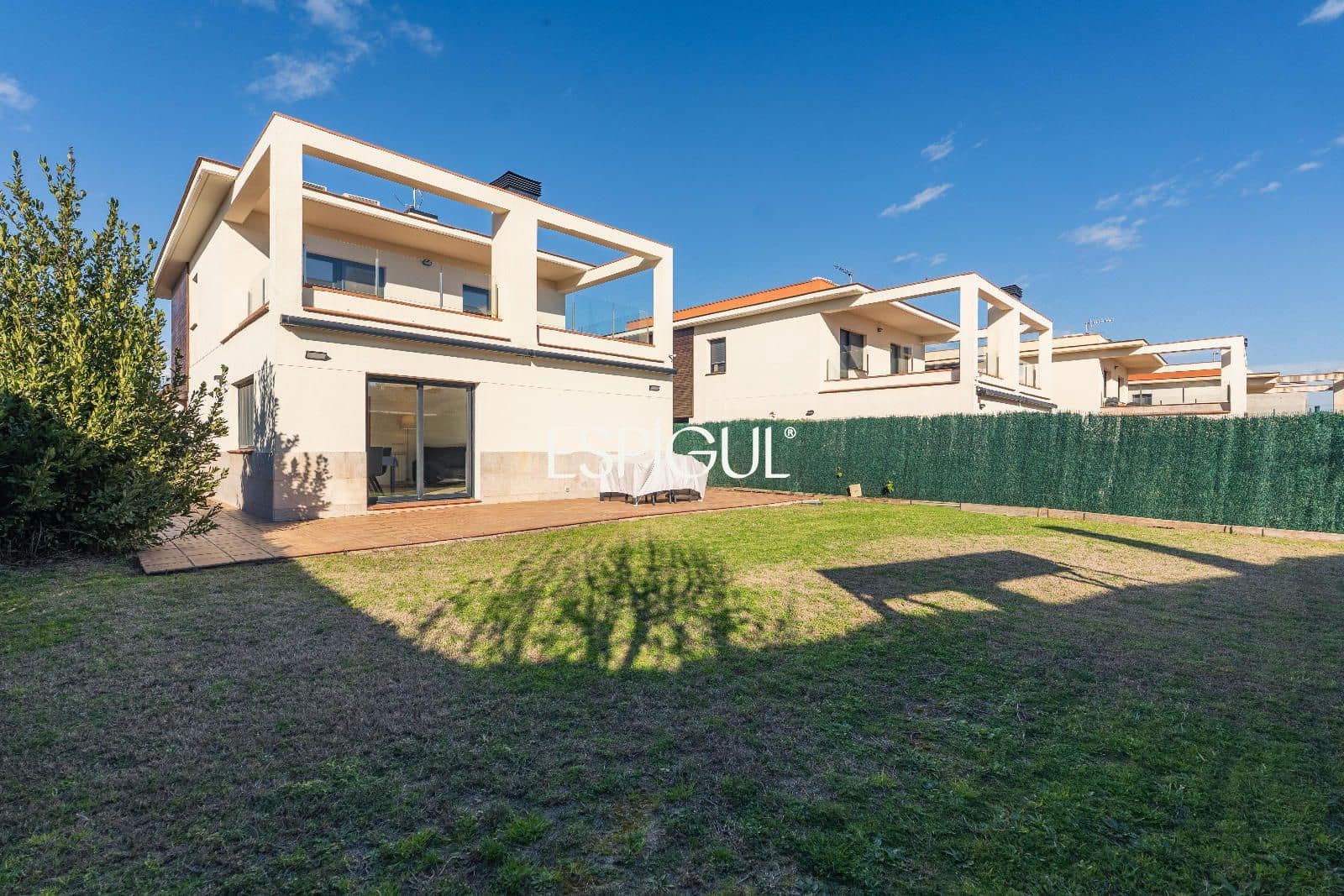 4 camera da letto Villa in vendita in Sant Julia de Ramis con garage - 575.000 € (Rif: 10015975)