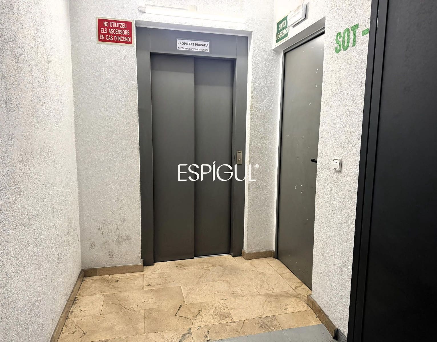 Garage in vendita in Blanes - 48.630 € (Rif: 10015977)