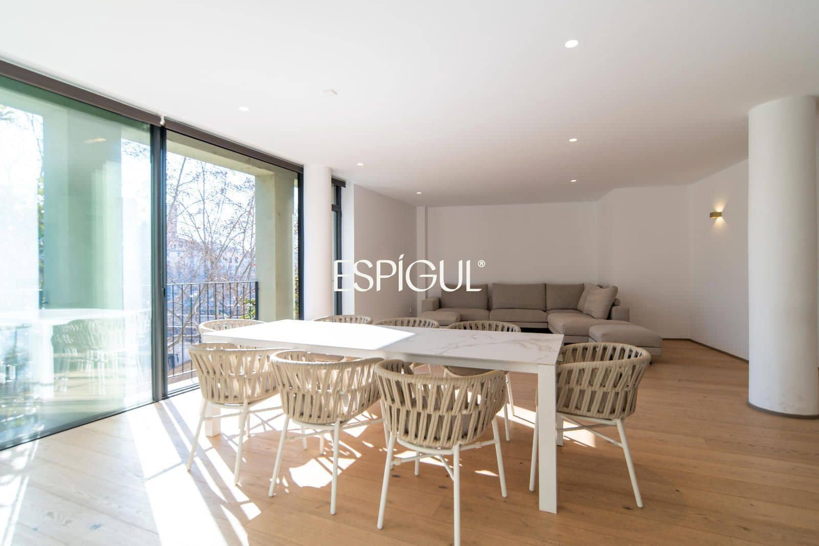 3 bedroom Flat for sale in Girona city with garage - € 1,250,000 (Ref: 10015981)