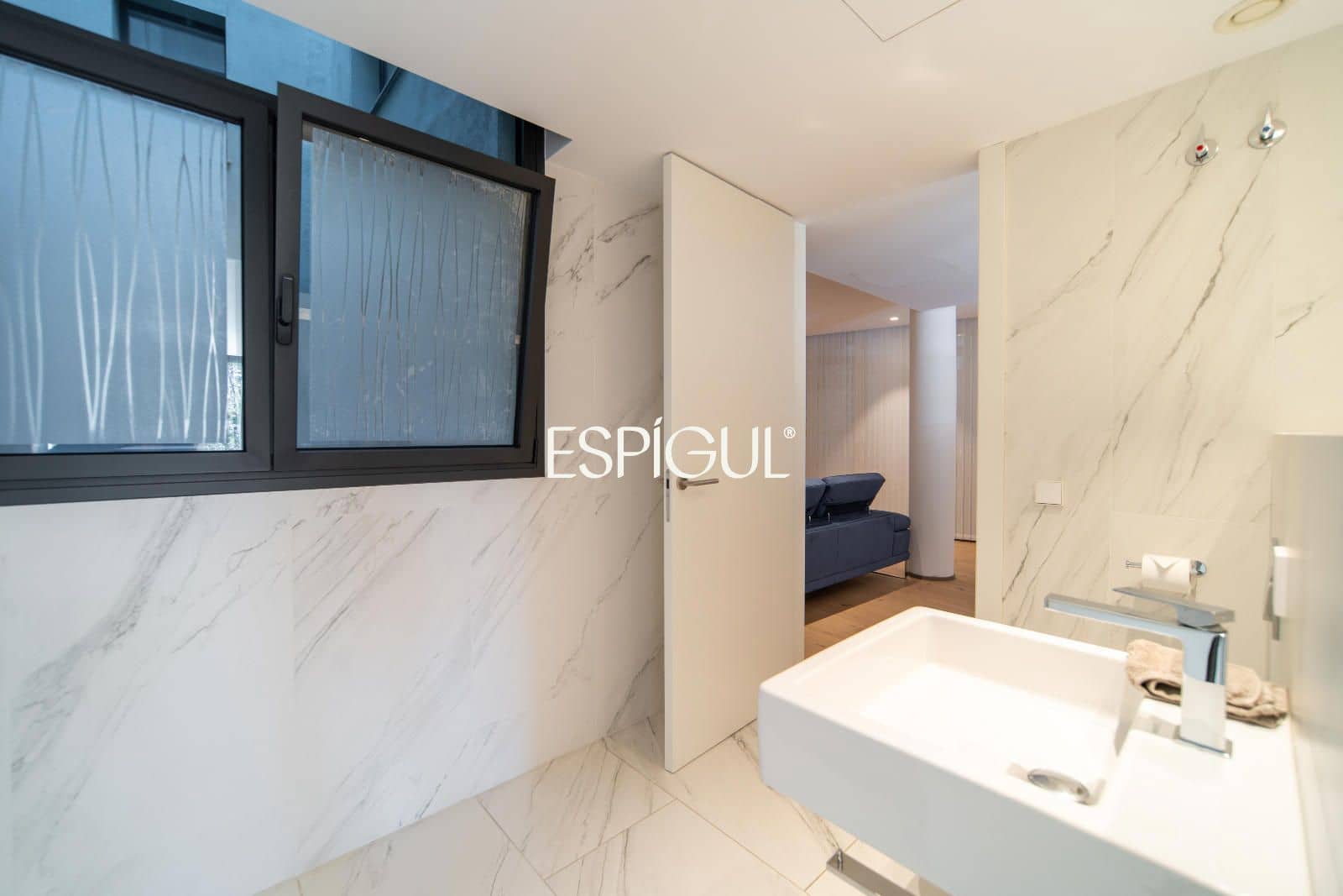 3 bedroom Flat for sale in Girona city with garage - € 1,250,000 (Ref: 10015981)
