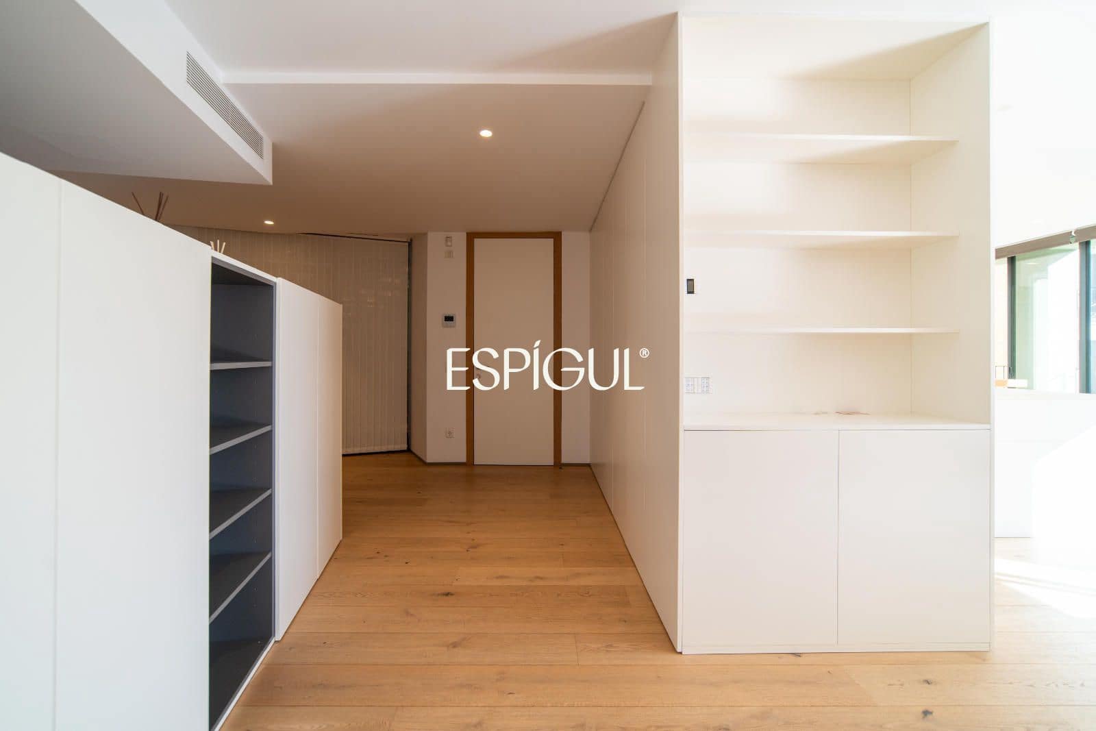 3 bedroom Flat for sale in Girona city with garage - € 1,250,000 (Ref: 10015981)
