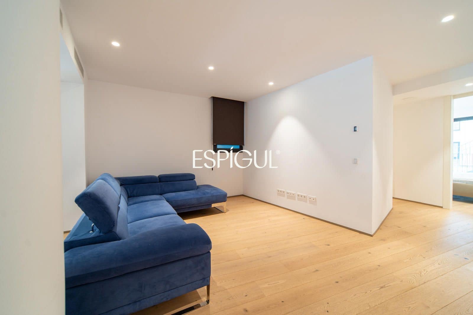 3 bedroom Flat for sale in Girona city with garage - € 1,250,000 (Ref: 10015981)