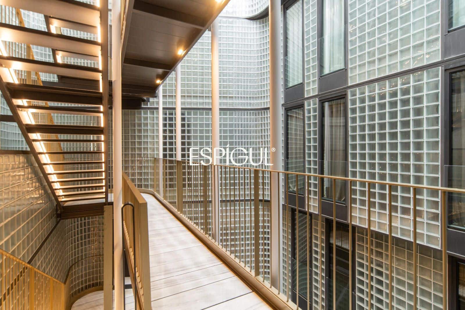 3 bedroom Flat for sale in Girona city with garage - € 1,250,000 (Ref: 10015981)