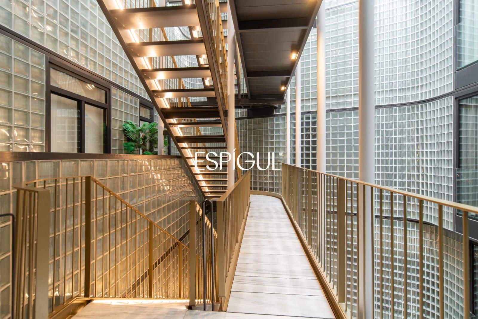 3 bedroom Flat for sale in Girona city with garage - € 1,250,000 (Ref: 10015981)