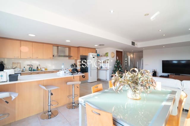 5 chambre Villa/Maison à vendre à Fornells de la Selva avec piscine garage - 785 000 € (Ref: 10015983)