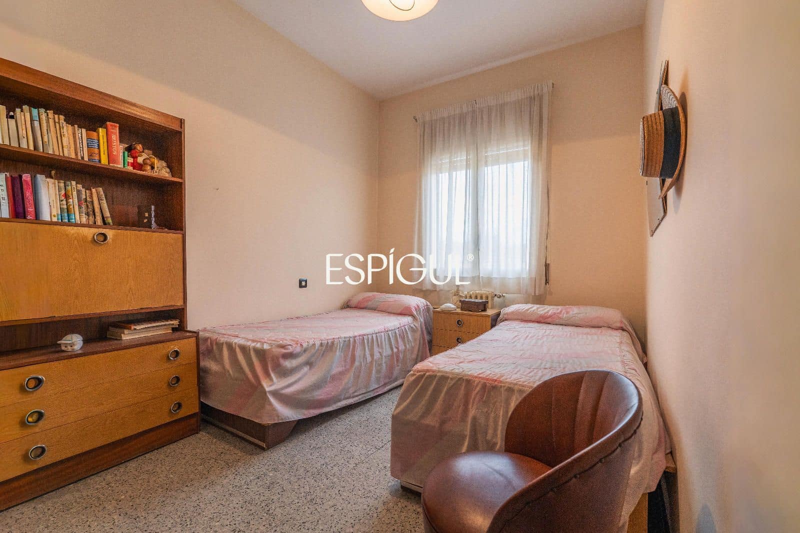 7 bedroom Townhouse for sale in Riudarenes with garage - € 325,000 (Ref: 10015985)