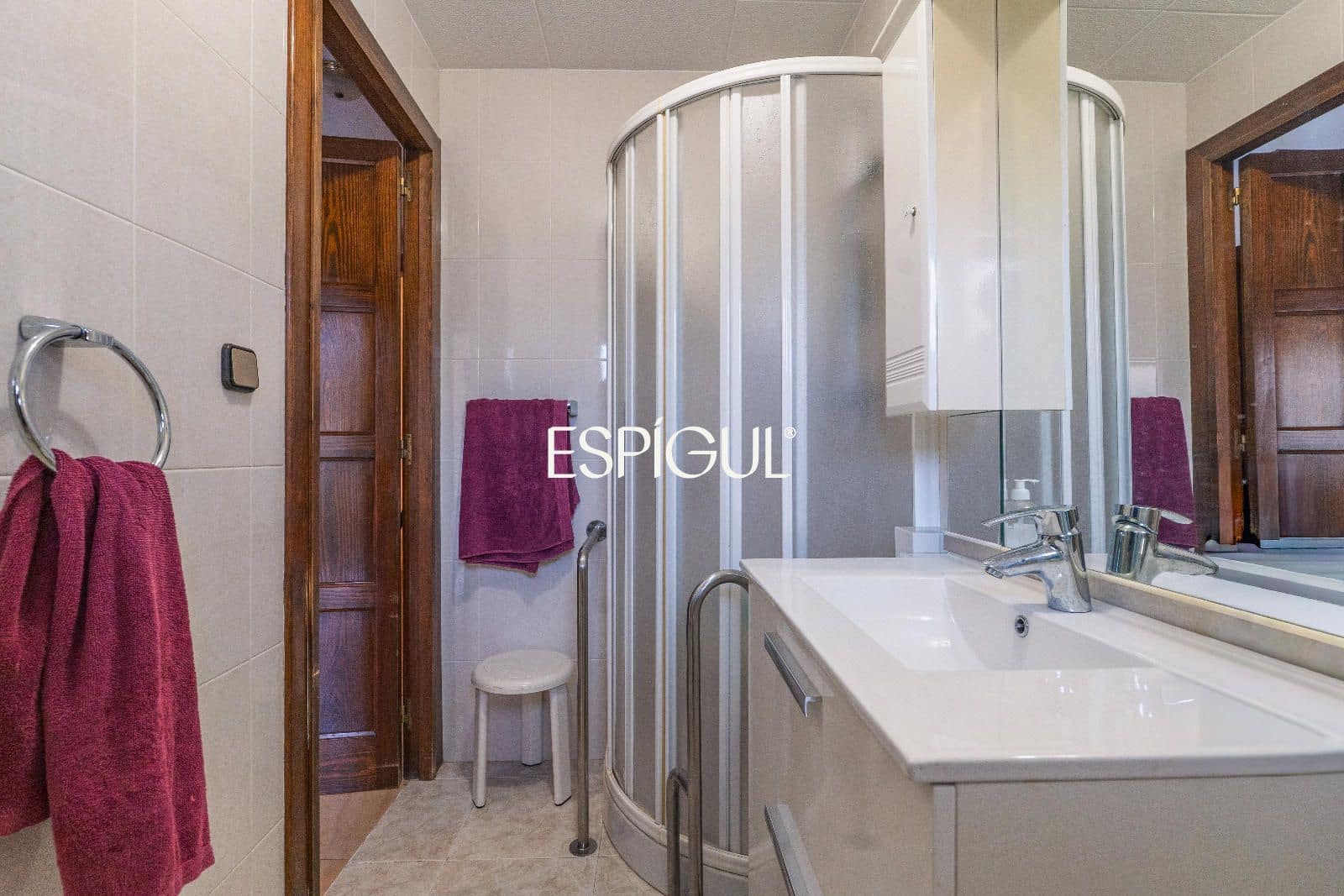 7 bedroom Townhouse for sale in Riudarenes with garage - € 325,000 (Ref: 10015985)