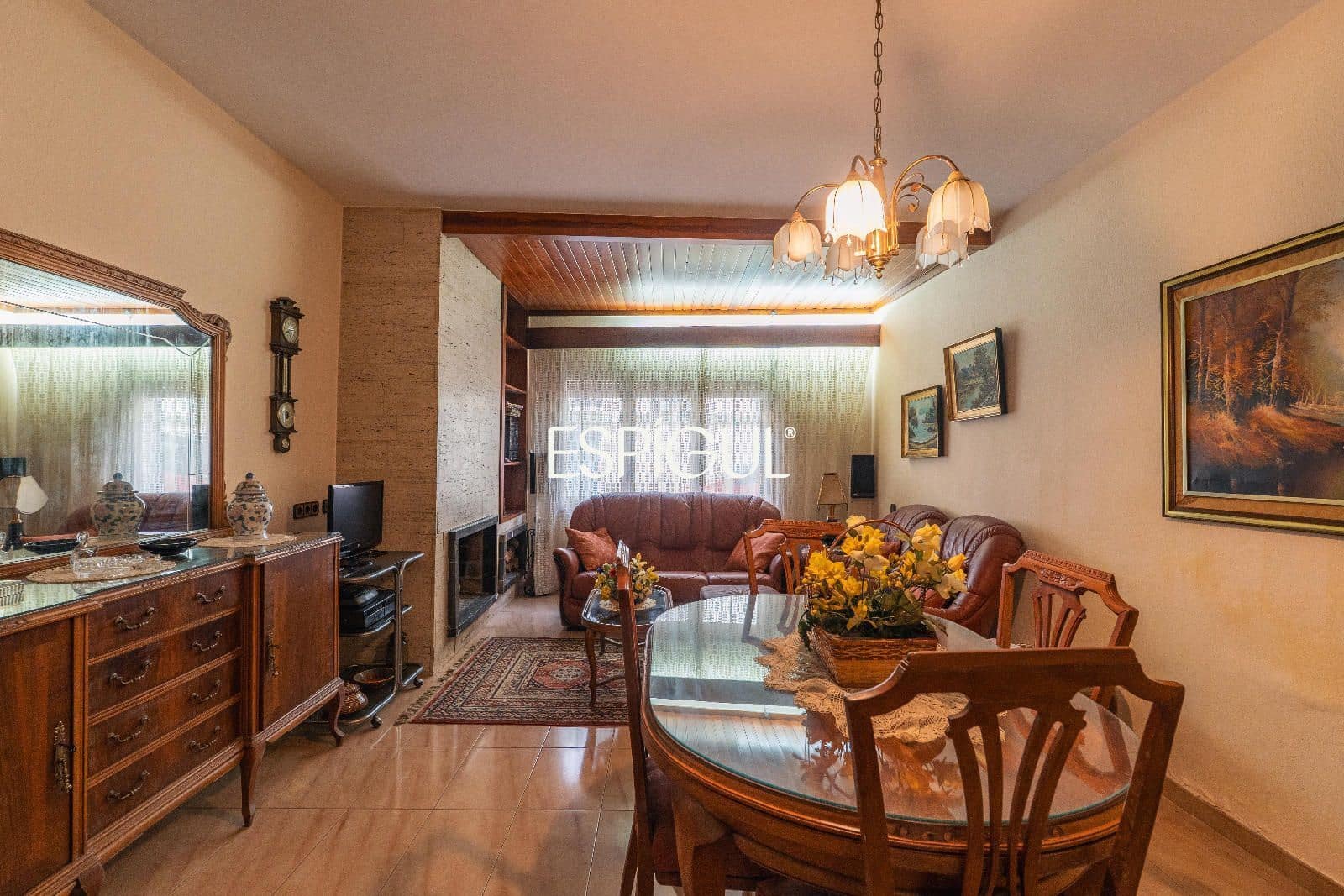 7 bedroom Townhouse for sale in Riudarenes with garage - € 325,000 (Ref: 10015985)