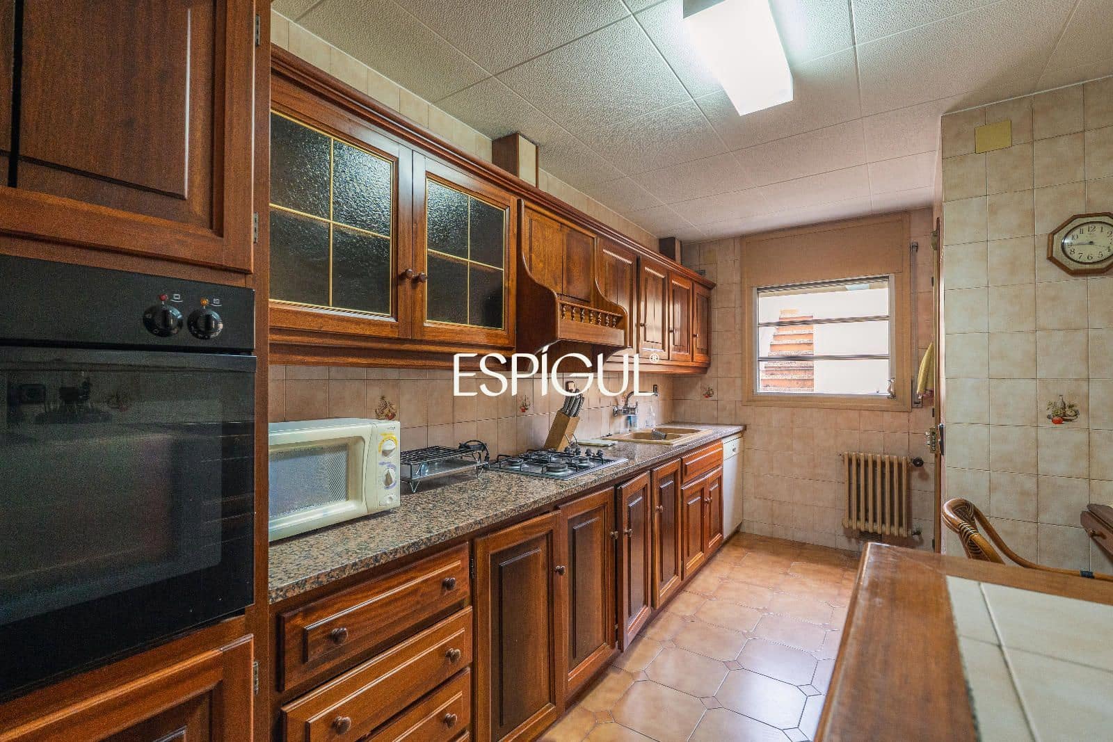 7 bedroom Townhouse for sale in Riudarenes with garage - € 325,000 (Ref: 10015985)