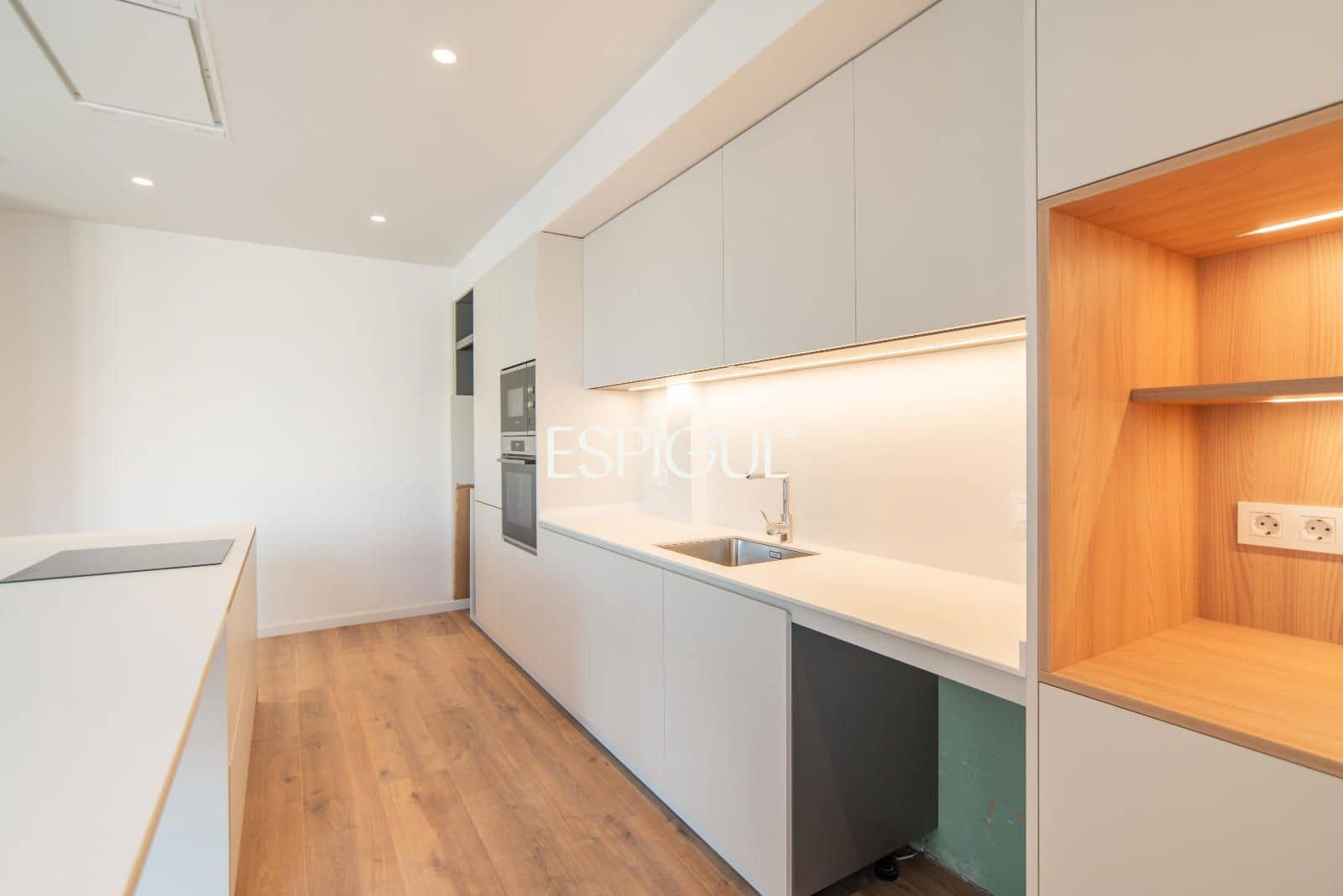 Ático de 7 habitaciones en Girona ciudad en venta con garaje - 1.200.000 € (Ref: 10015986)