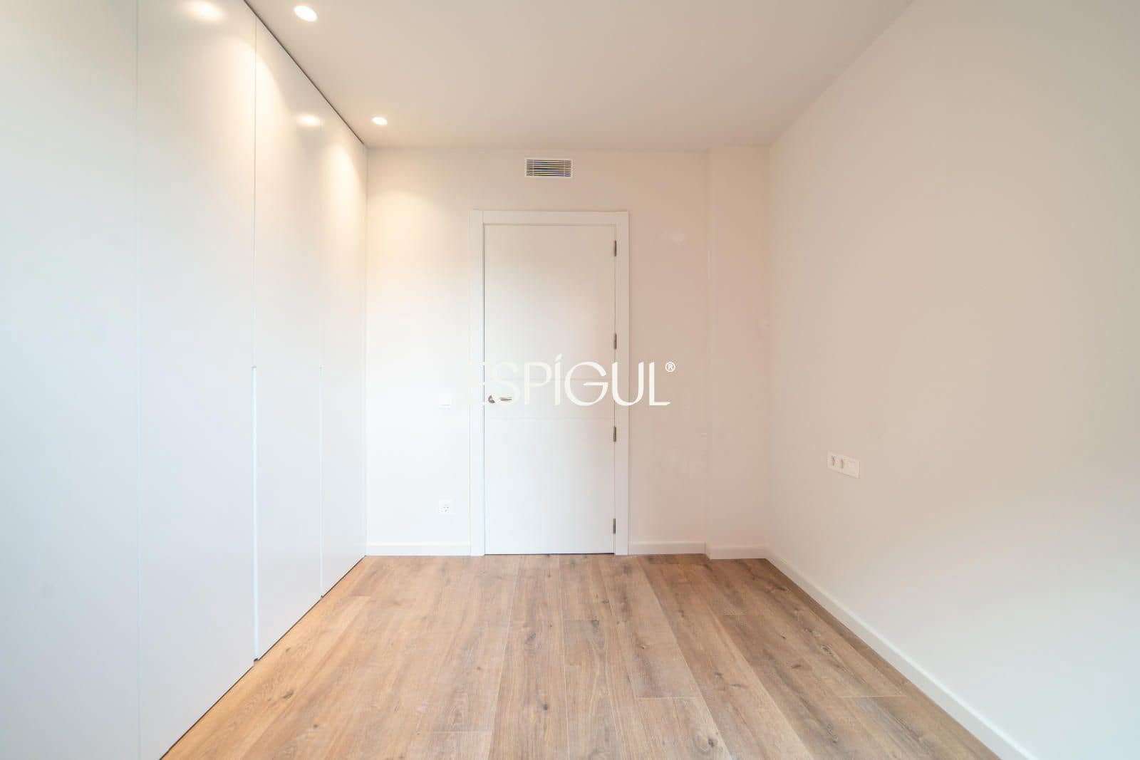 Ático de 7 habitaciones en Girona ciudad en venta con garaje - 1.200.000 € (Ref: 10015986)