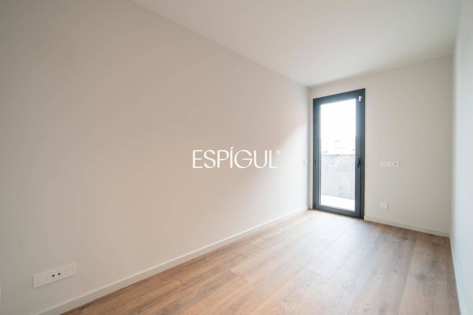 Ático de 7 habitaciones en Girona ciudad en venta con garaje - 1.200.000 € (Ref: 10015986)