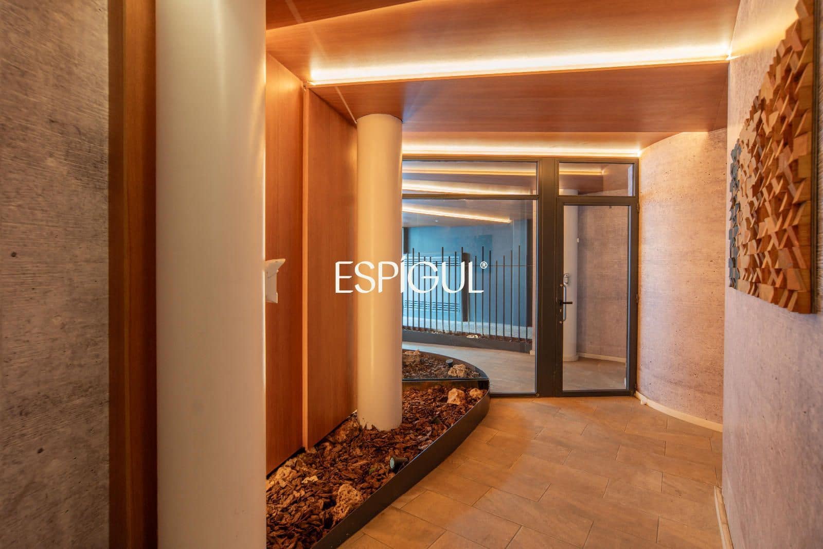 Ático de 7 habitaciones en Girona ciudad en venta con garaje - 1.200.000 € (Ref: 10015986)