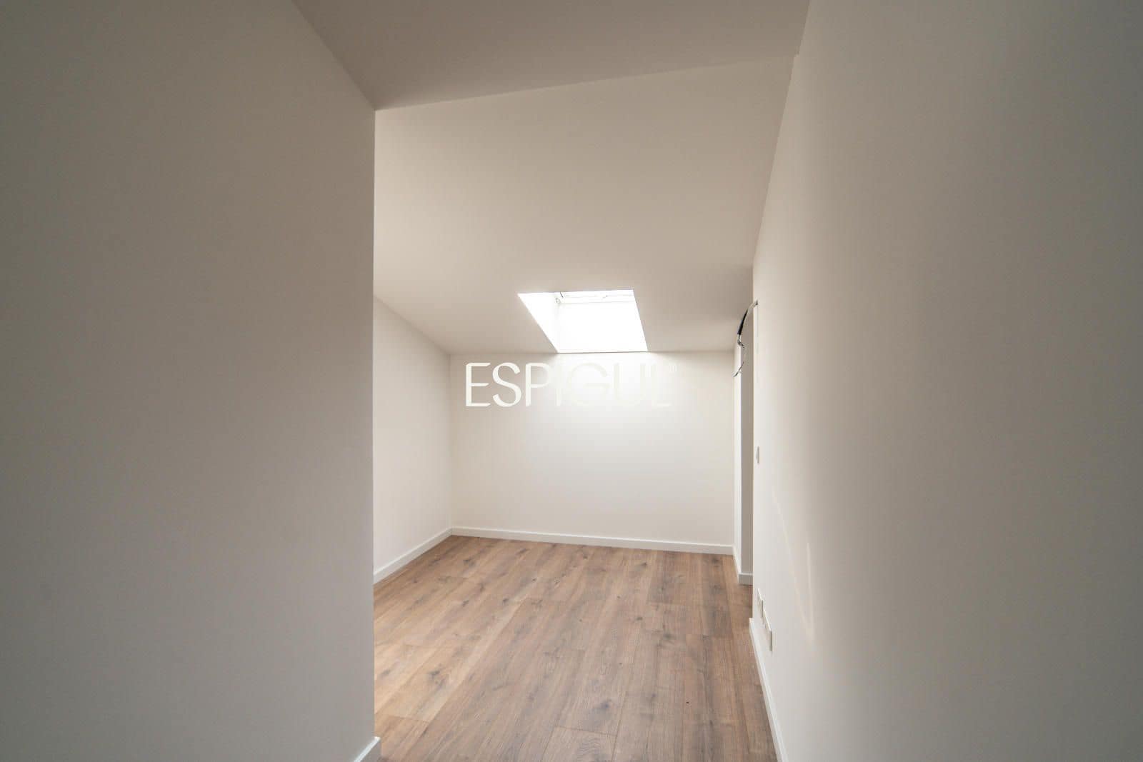 Ático de 7 habitaciones en Girona ciudad en venta con garaje - 1.200.000 € (Ref: 10015986)
