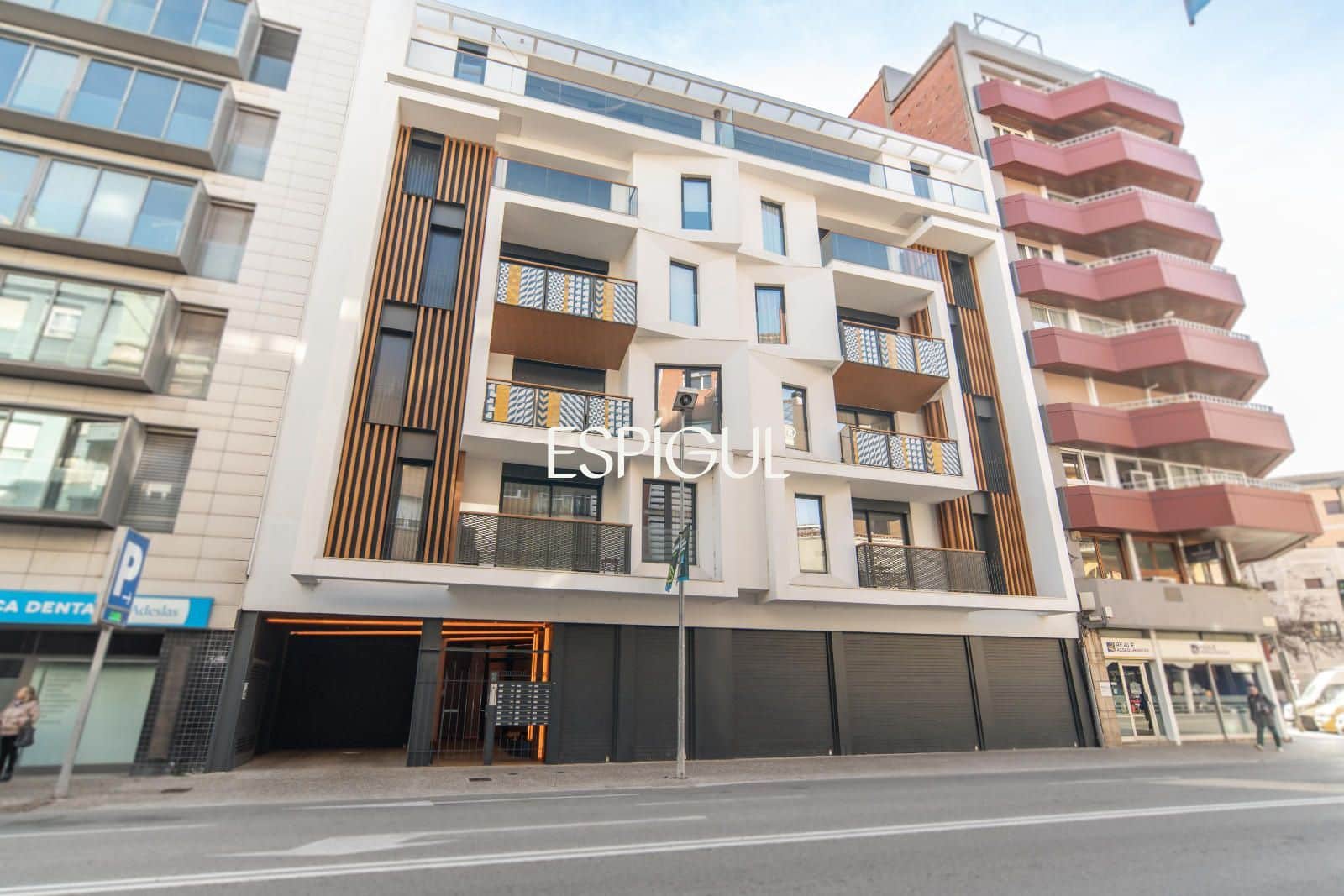 Ático de 7 habitaciones en Girona ciudad en venta con garaje - 1.200.000 € (Ref: 10015986)