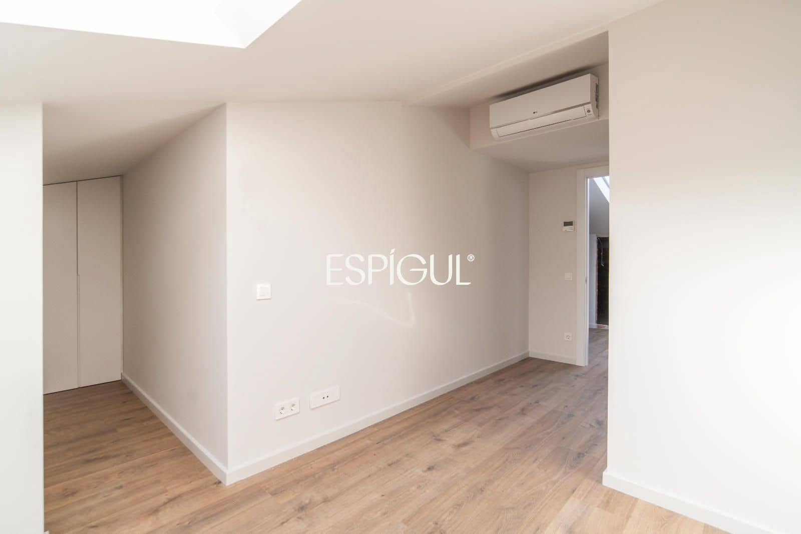 Ático de 7 habitaciones en Girona ciudad en venta con garaje - 1.200.000 € (Ref: 10015986)