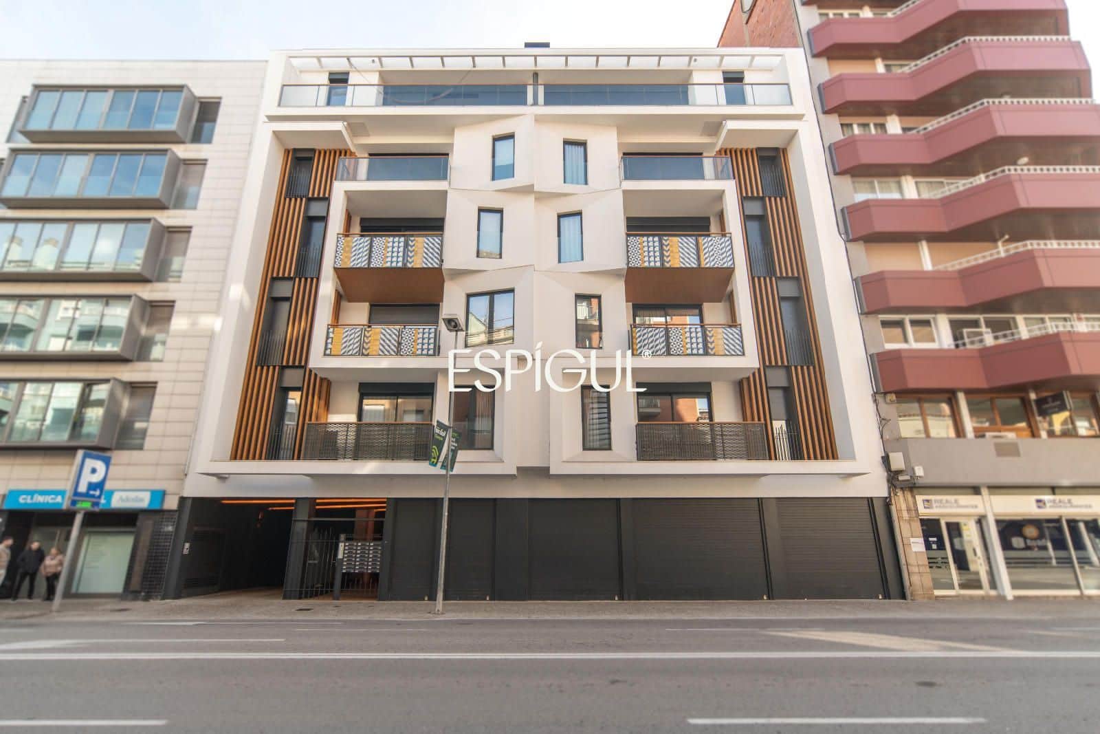 Ático de 7 habitaciones en Girona ciudad en venta con garaje - 1.200.000 € (Ref: 10015986)