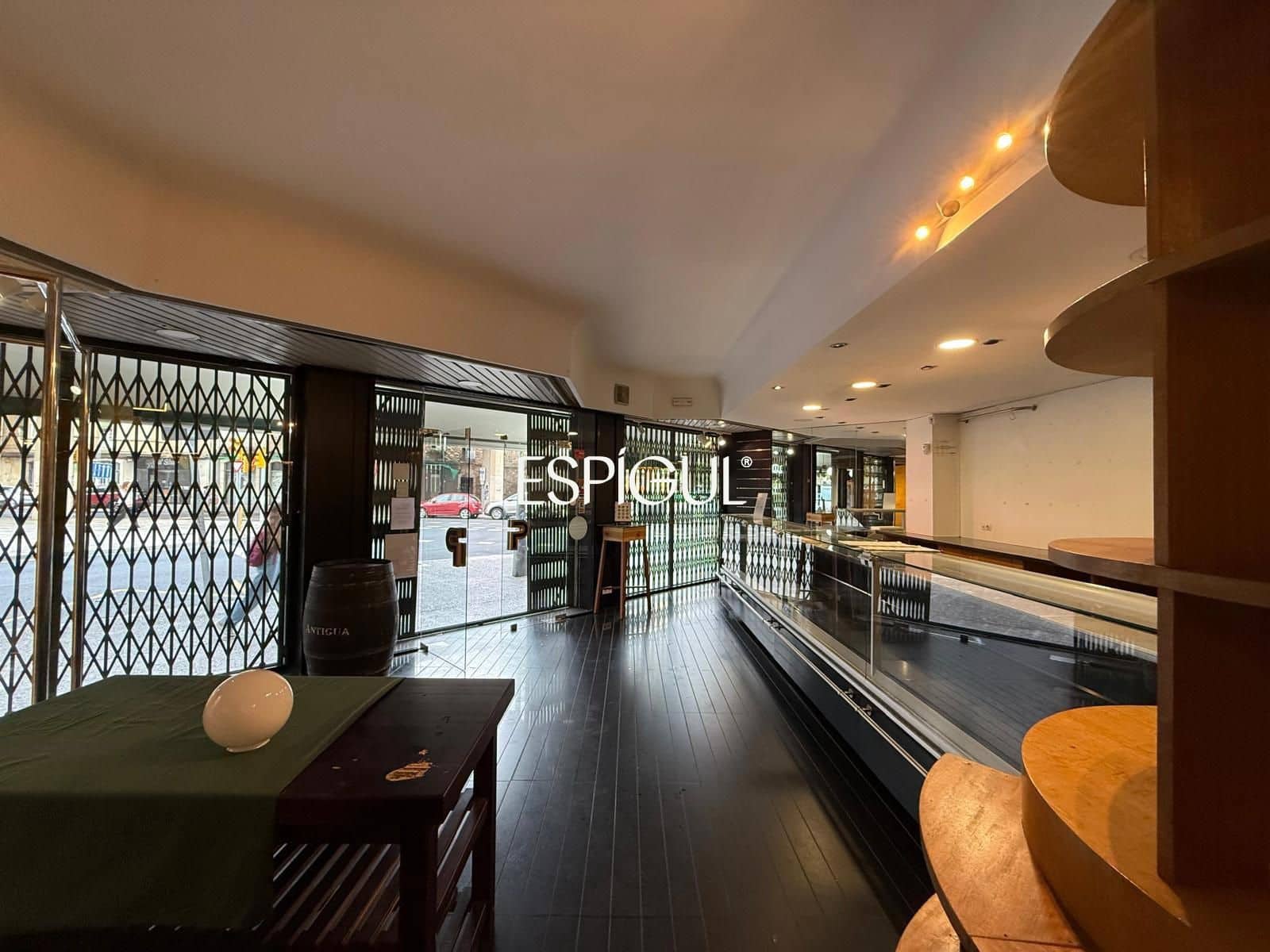 Gewerbe zu vermieten in Girona Stadt - 1.550 € (Ref: 10015987)