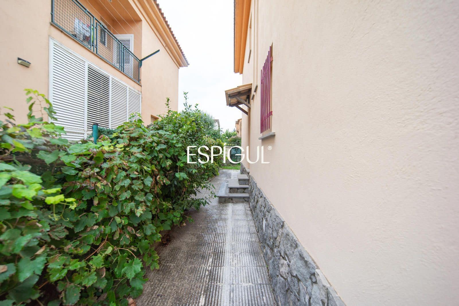 4 camera da letto Villa in vendita in Girona citta con garage - 800.000 € (Rif: 10015988)