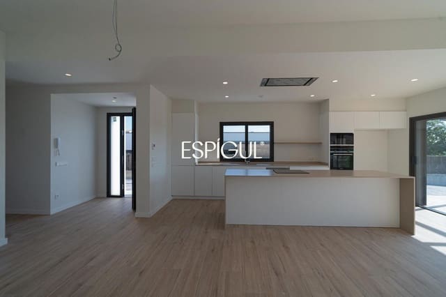 4 Zimmer Villa zu verkaufen in Banyoles - 575.000 € (Ref: 10015995)