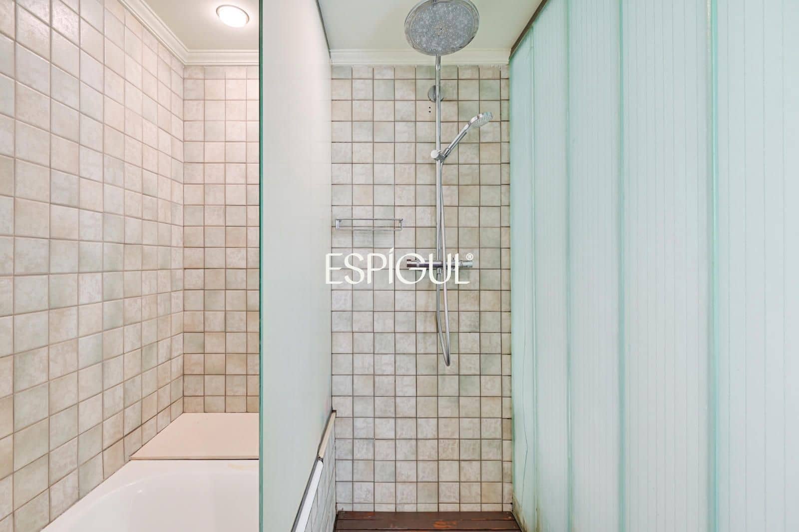 5 bedroom Villa for sale in Sarria de Ter with pool garage - € 890,000 (Ref: 10015996)