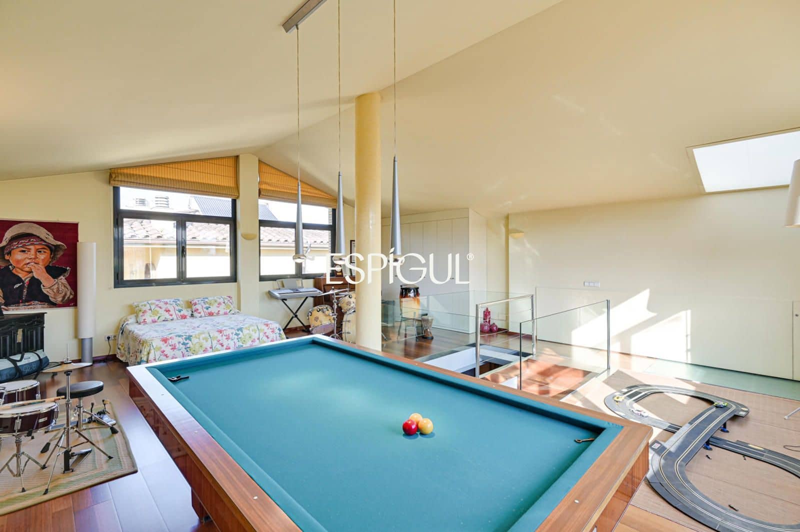 5 bedroom Villa for sale in Sarria de Ter with pool garage - € 890,000 (Ref: 10015996)