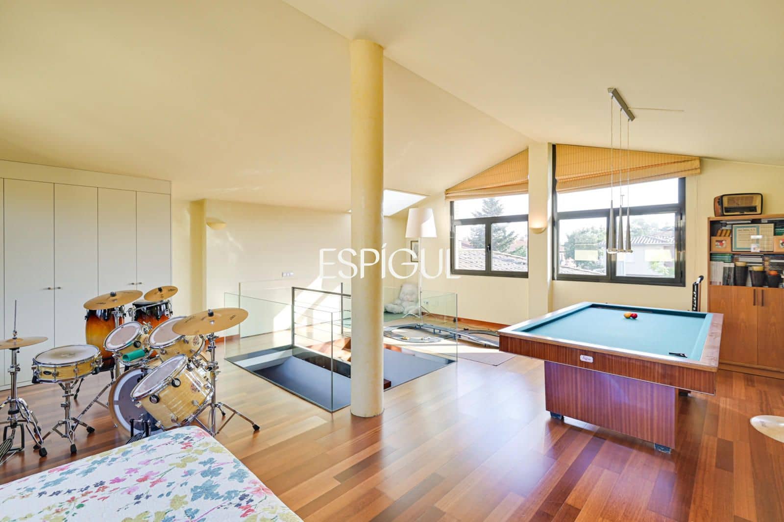 5 bedroom Villa for sale in Sarria de Ter with pool garage - € 890,000 (Ref: 10015996)