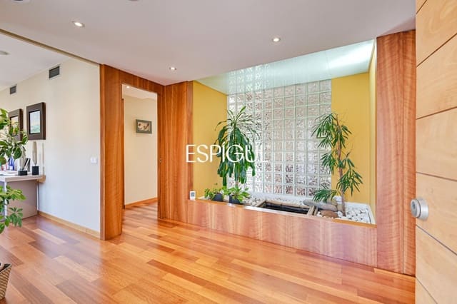 5 camera da letto Villa in vendita in Sarrià de Ter con piscina garage - 890.000 € (Rif: 10015996)