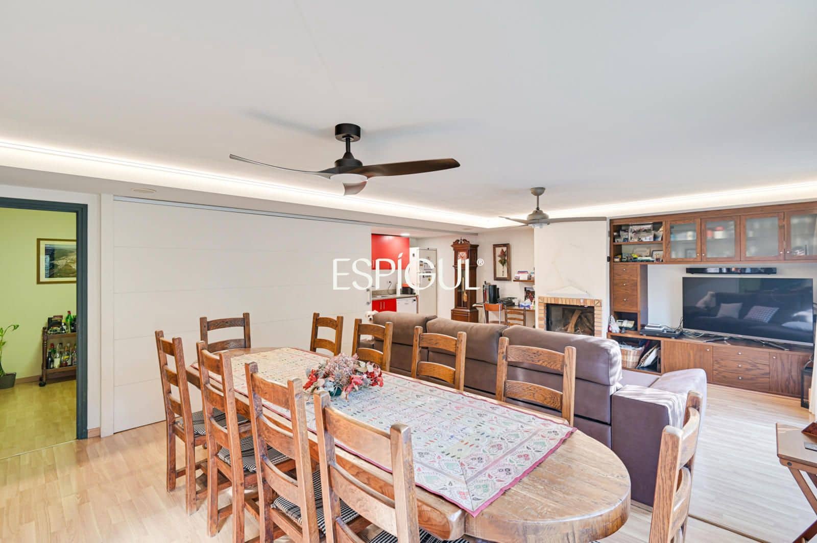 5 bedroom Villa for sale in Sarria de Ter with pool garage - € 890,000 (Ref: 10015996)