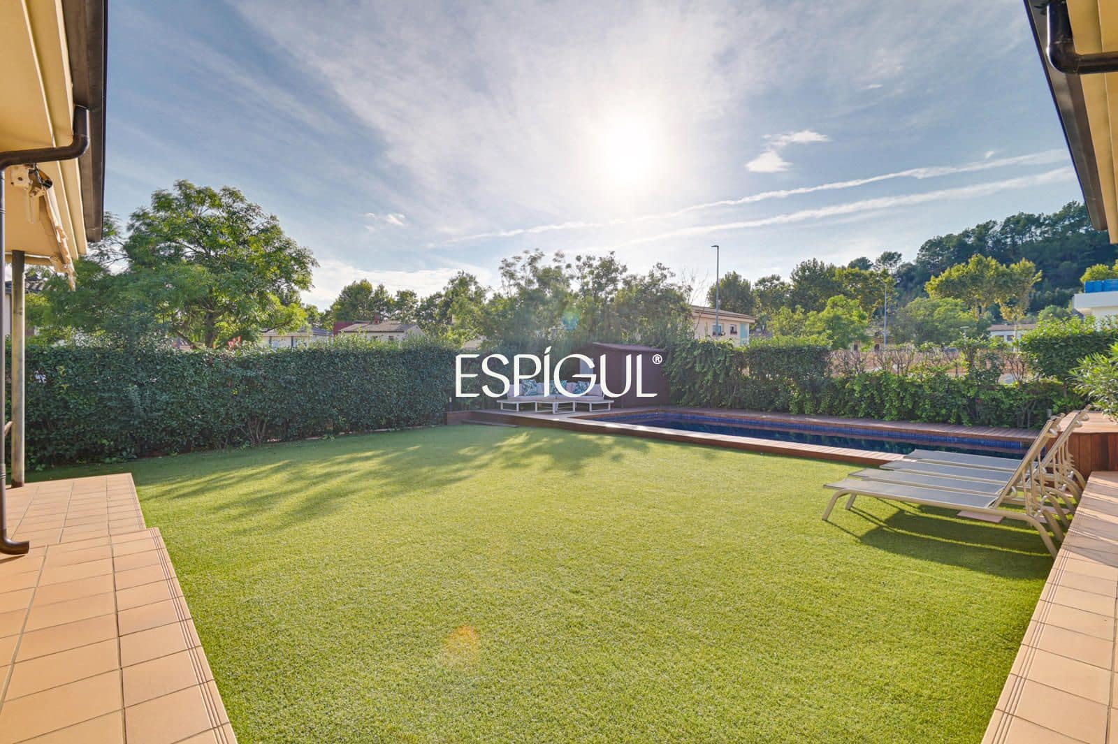 5 bedroom Villa for sale in Sarria de Ter with pool garage - € 890,000 (Ref: 10015996)