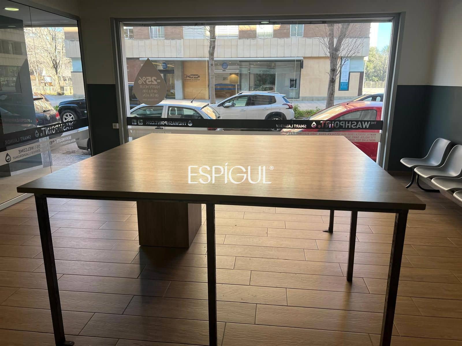 Commercial for sale in Girona city - € 140,000 (Ref: 10015997)