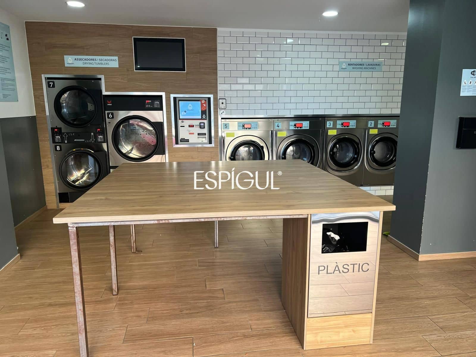 Commercial for sale in Girona city - € 140,000 (Ref: 10015997)