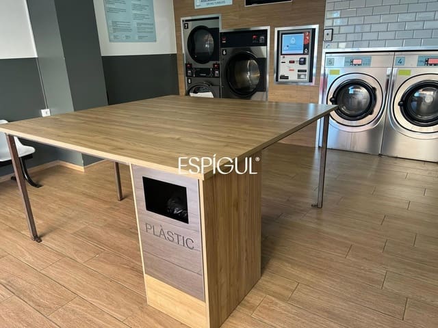 Commercial for sale in Girona city - € 140,000 (Ref: 10015997)