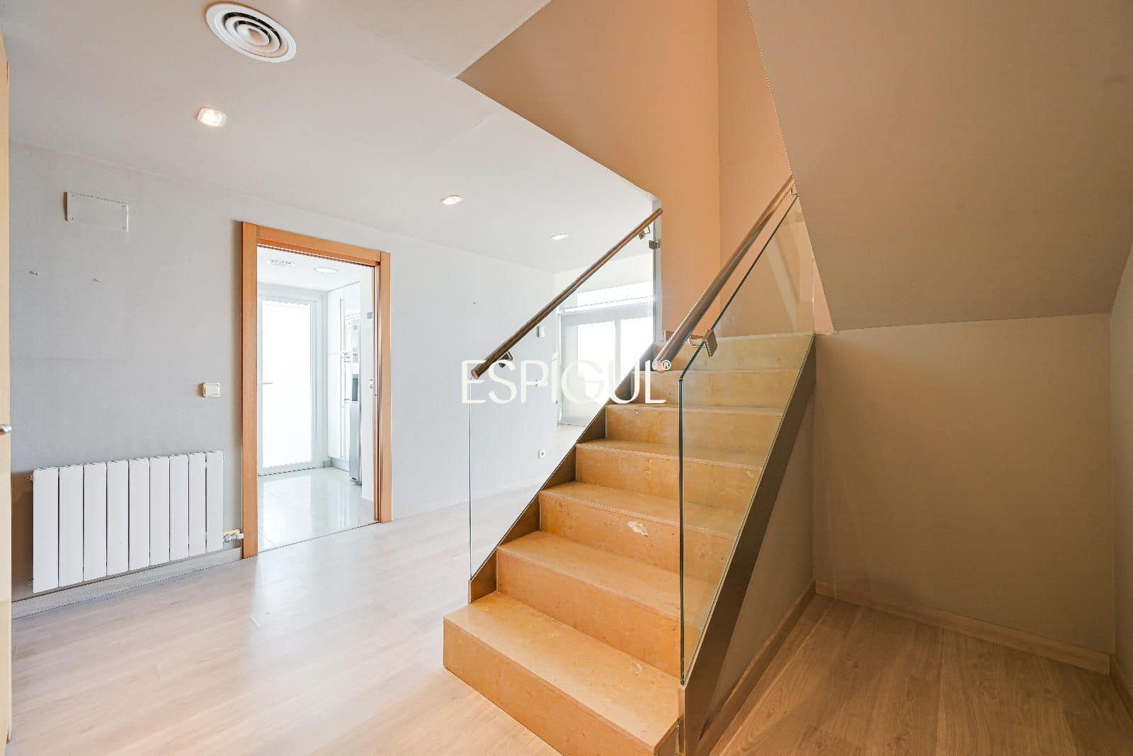 3 bedroom Penthouse for sale in Girona city with pool garage - € 1,700,000 (Ref: 10015998)