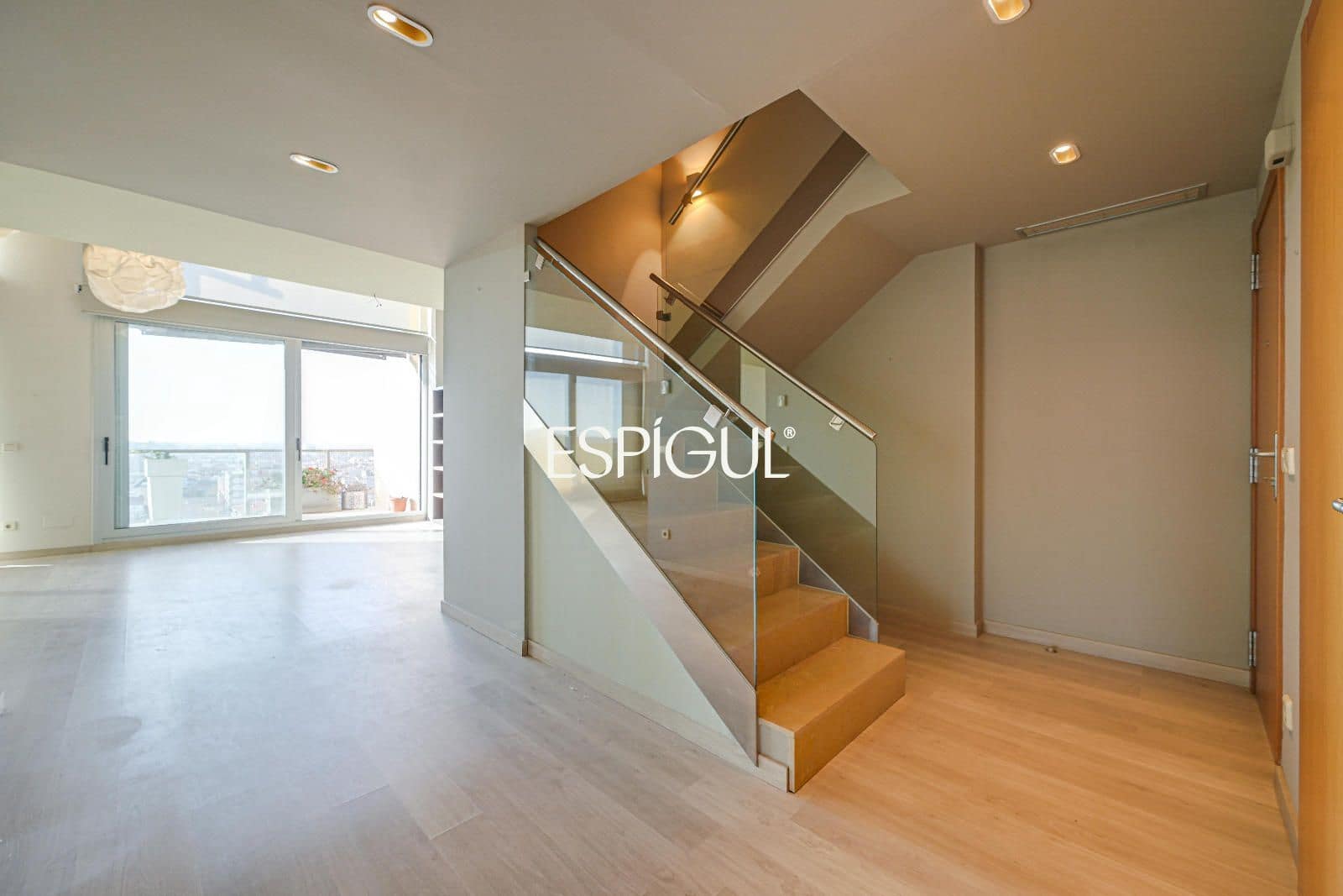 3 bedroom Penthouse for sale in Girona city with pool garage - € 1,700,000 (Ref: 10015998)