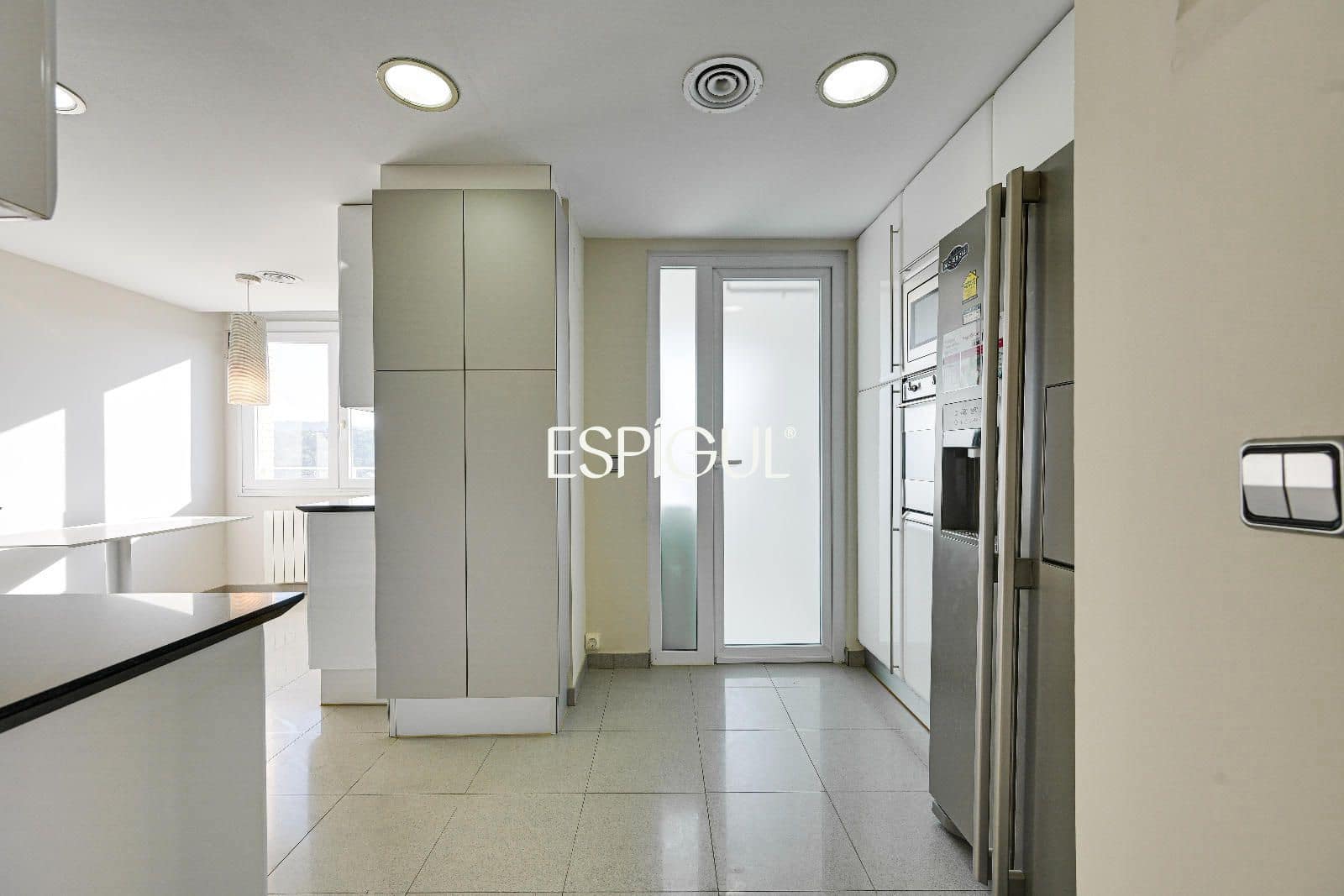 3 bedroom Penthouse for sale in Girona city with pool garage - € 1,700,000 (Ref: 10015998)