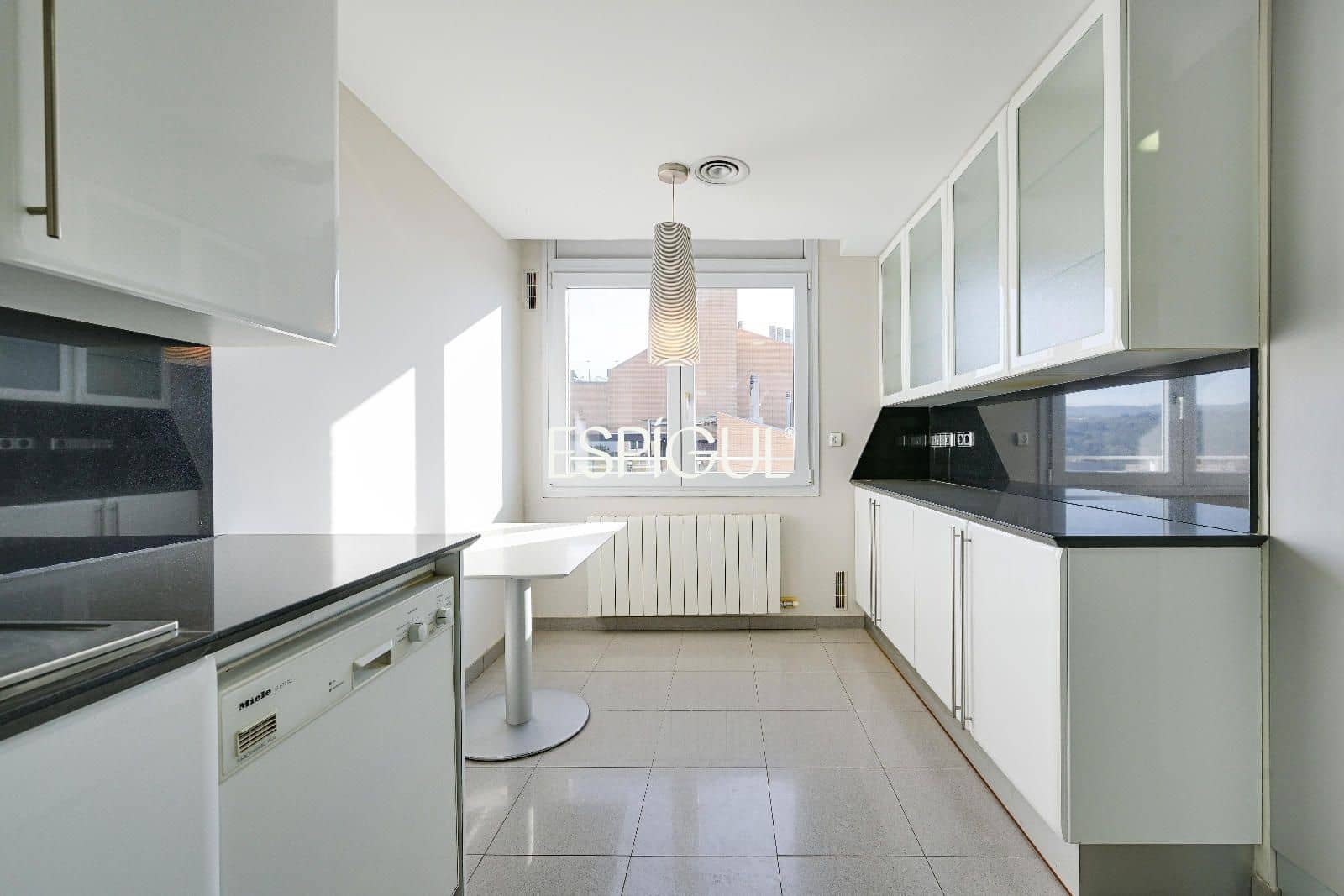3 bedroom Penthouse for sale in Girona city with pool garage - € 1,700,000 (Ref: 10015998)