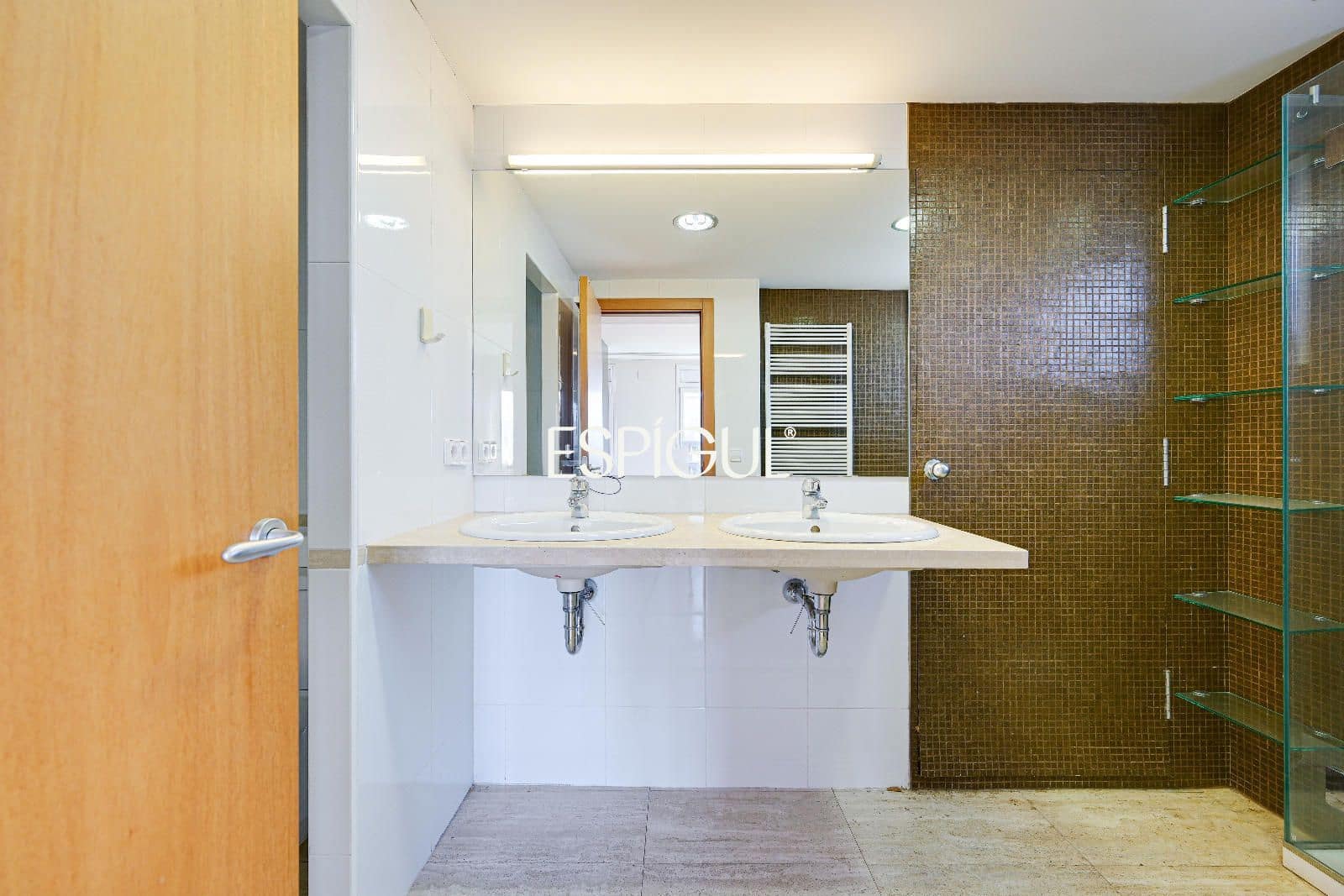 3 bedroom Penthouse for sale in Girona city with pool garage - € 1,700,000 (Ref: 10015998)