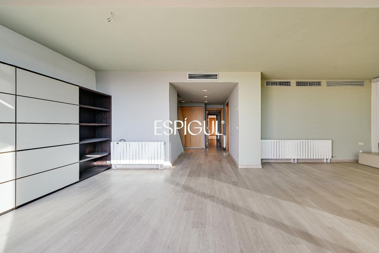 3 bedroom Penthouse for sale in Girona city with pool garage - € 1,700,000 (Ref: 10015998)
