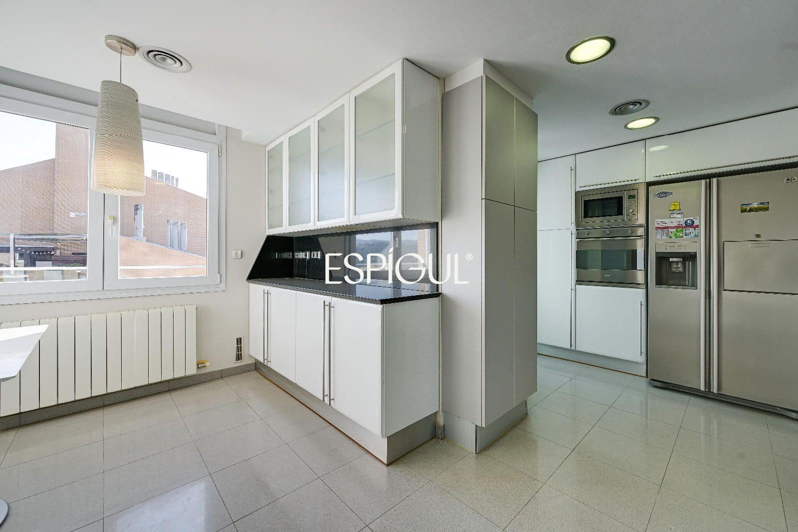 3 bedroom Penthouse for sale in Girona city with pool garage - € 1,700,000 (Ref: 10015998)