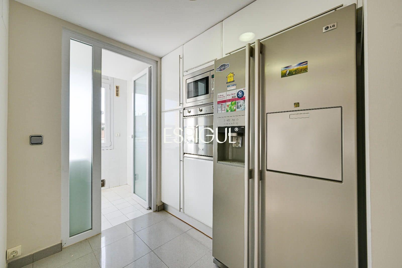 3 bedroom Penthouse for sale in Girona city with pool garage - € 1,700,000 (Ref: 10015998)