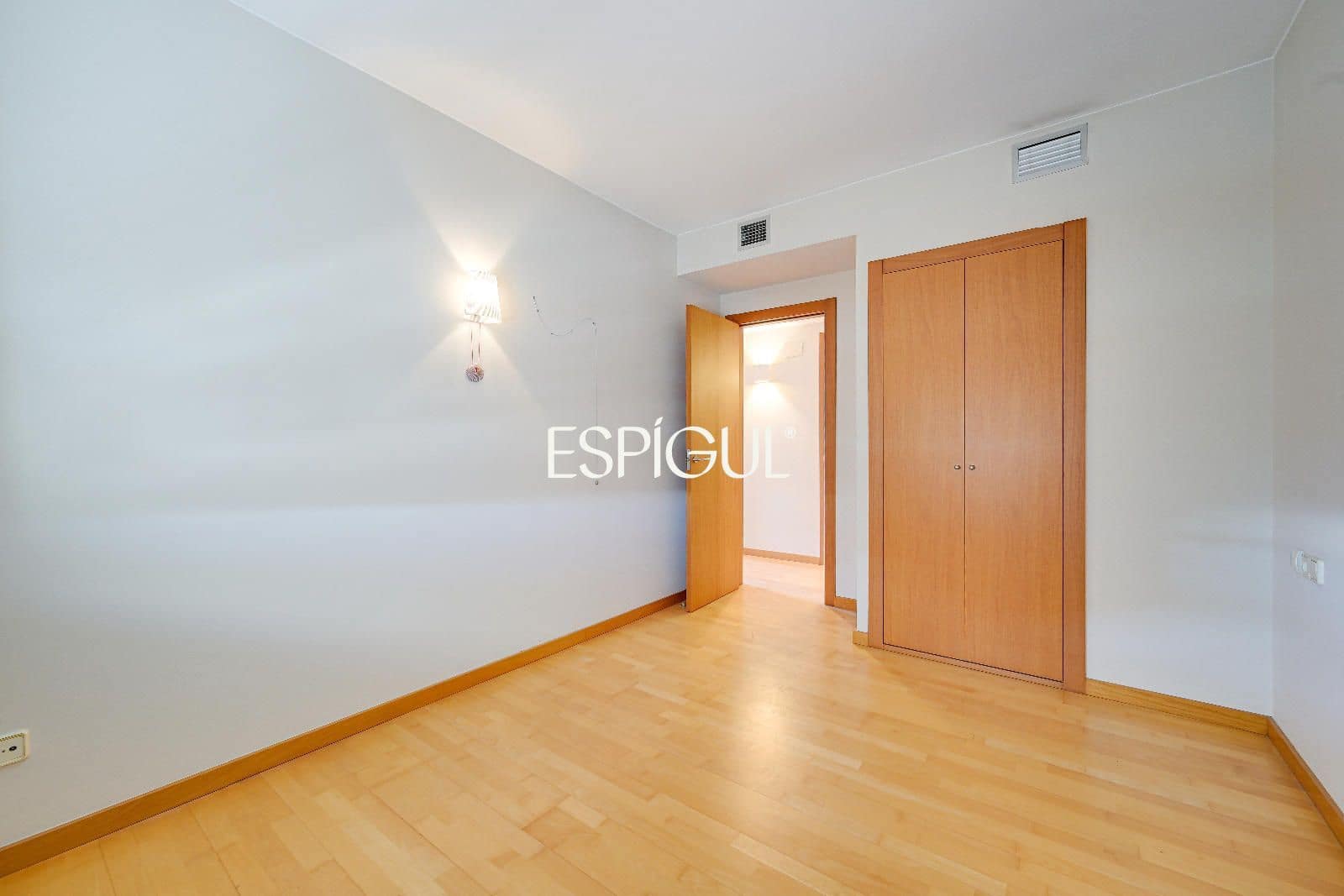 3 bedroom Penthouse for sale in Girona city with pool garage - € 1,700,000 (Ref: 10015998)