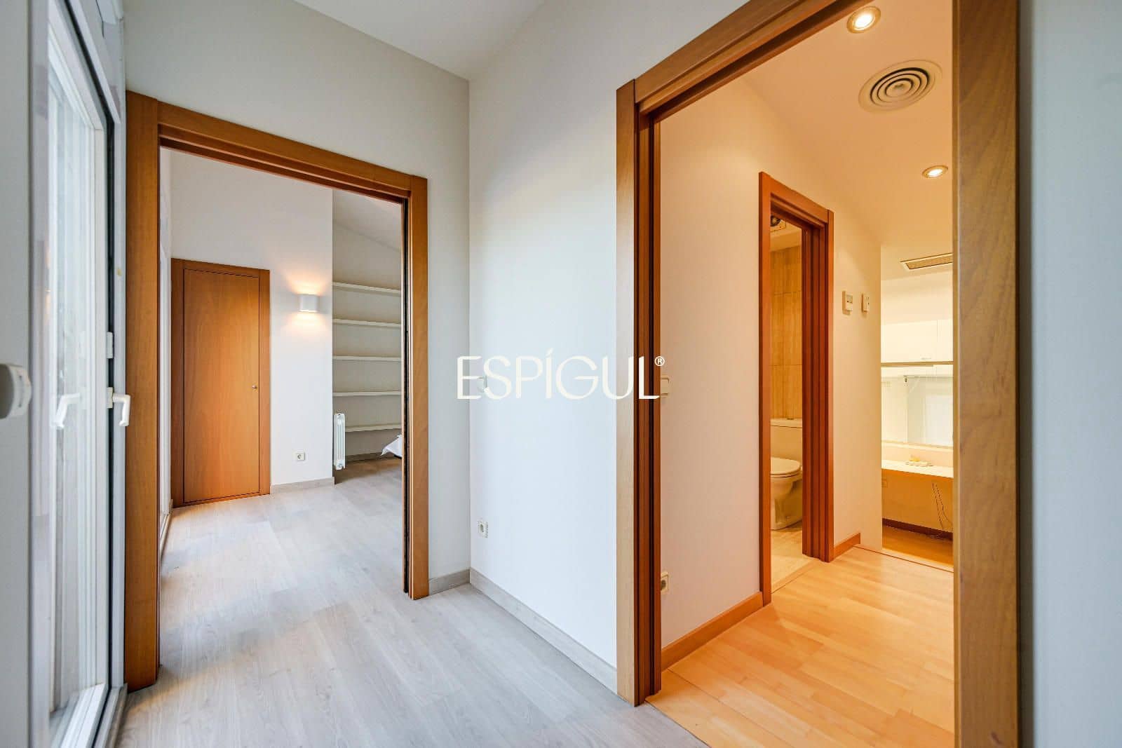 3 bedroom Penthouse for sale in Girona city with pool garage - € 1,700,000 (Ref: 10015998)