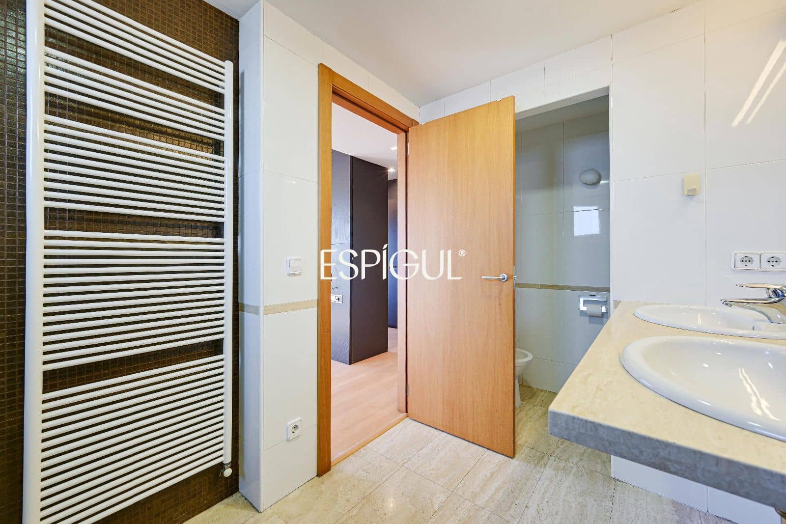 3 bedroom Penthouse for sale in Girona city with pool garage - € 1,700,000 (Ref: 10015998)
