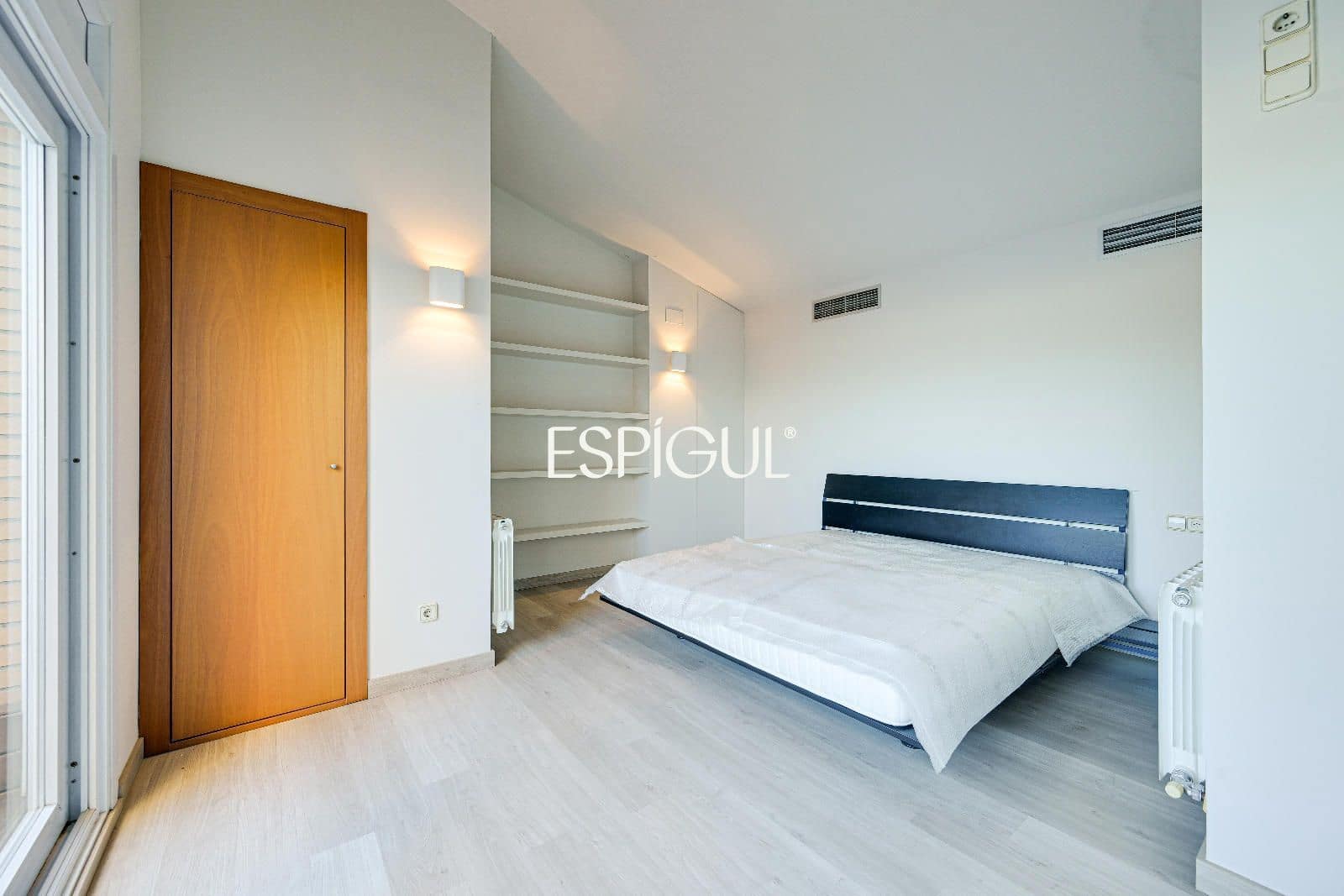3 bedroom Penthouse for sale in Girona city with pool garage - € 1,700,000 (Ref: 10015998)
