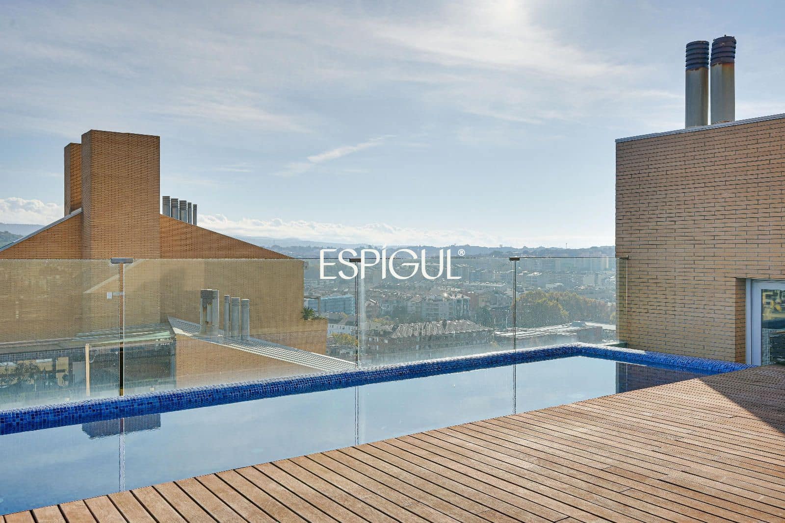 3 bedroom Penthouse for sale in Girona city with pool garage - € 1,700,000 (Ref: 10015998)