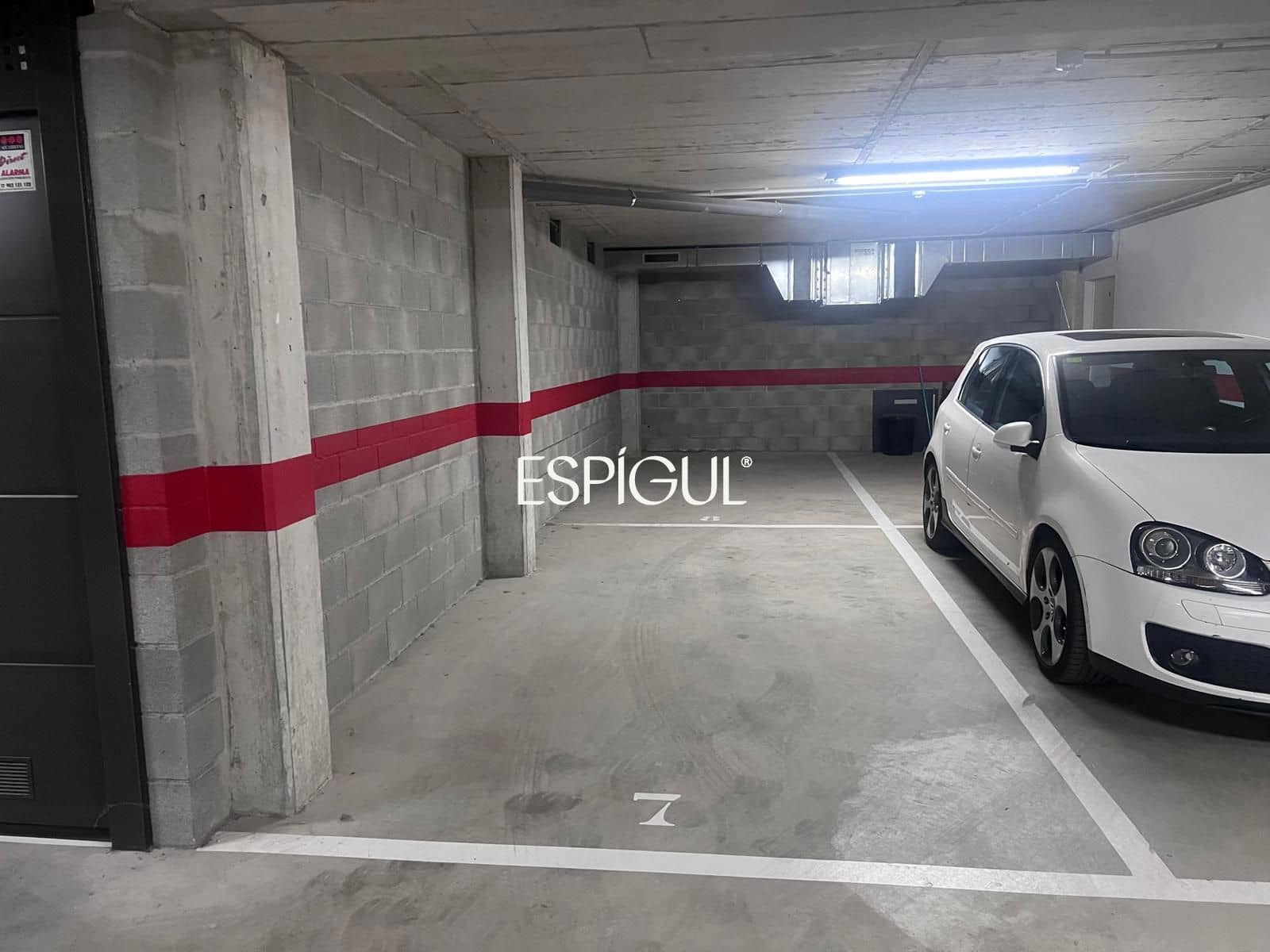 Garage for sale in Fornells de la Selva - € 15,000 (Ref: 10016002)