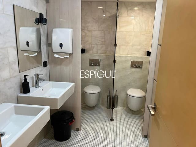 Kontor til salgs i Girona by - € 210 000 (Ref: 10016003)